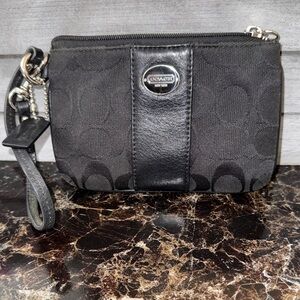 Coach Signature Black Wristlet